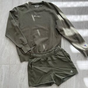Champion Olive Set